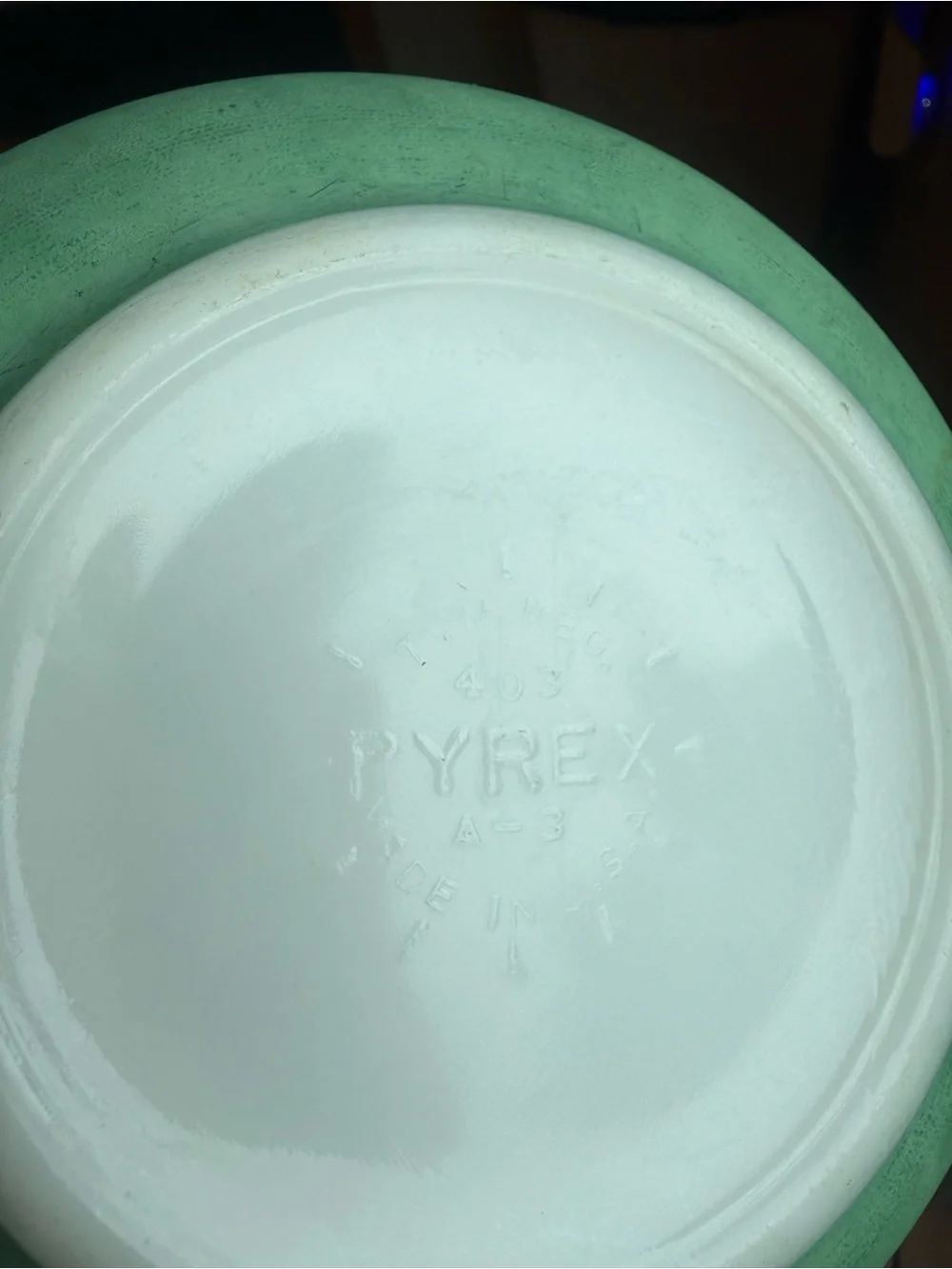 Pyrex vintage mixing